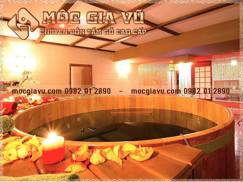Bồn tắm gỗ từ lâu đã trở thành thói quen thư giãn của người Việt